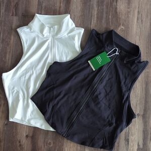 Women's Sleeveless Zip-Up Athletic Tops - Black and White